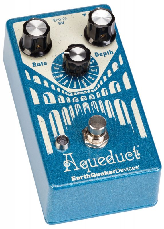 EarthQuaker Devices Aqueduct True-pitch Vibrato
