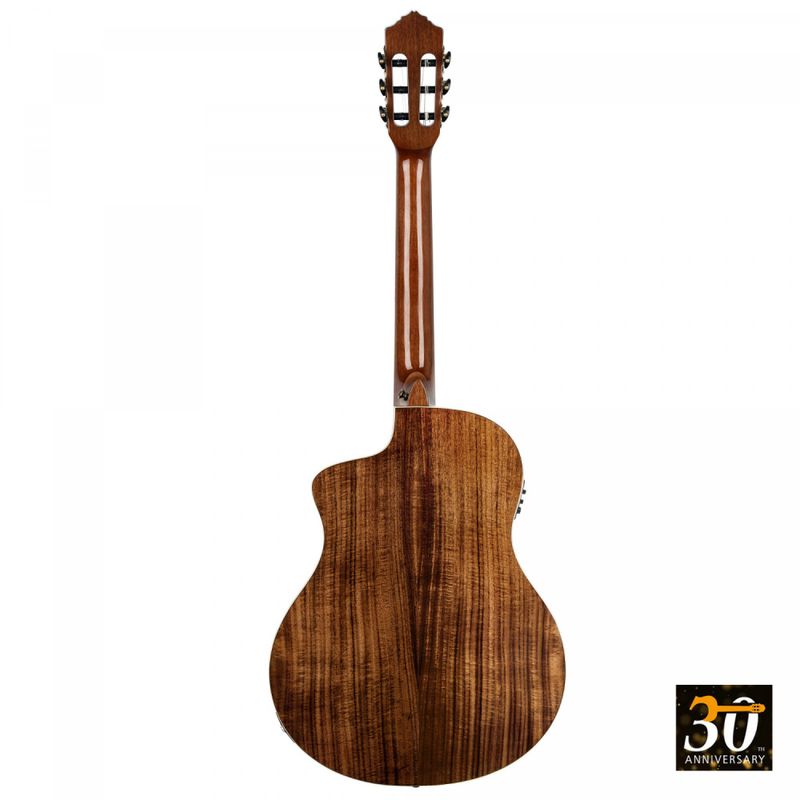 Ortega RCE30TH-ACA Nylonstrengs Gitar m/Mikrofon og Bag
